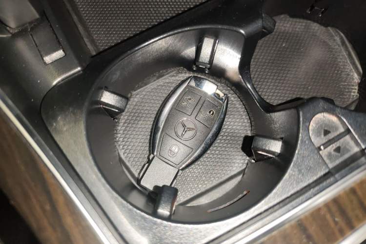 Used Mercedes-Benz GLC 2019 Facelift GLC 260 L 4MATIC Luxury Model
