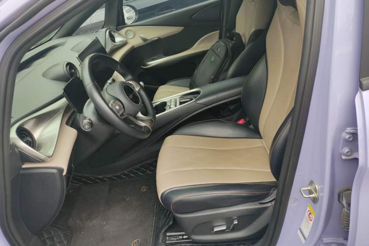 Used BYD Dolphin 2023 420 km Fashion Edition
