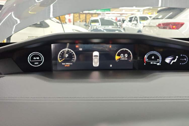 Used Changan UNI-V 2022 1.5T Prestige Version
