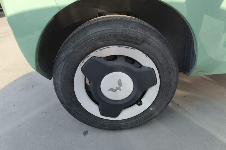 Used Wuling Hongguang MINIEV 2021 Macaron Premium Model – Lithium Iron Phosphate
