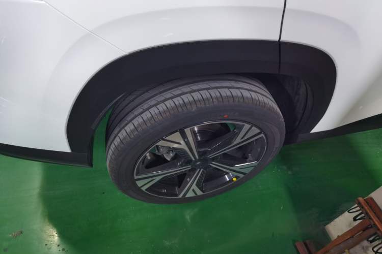 Used Geely Auto Emgrand X7 Sport 2026 Model 1.5TD Beloved
