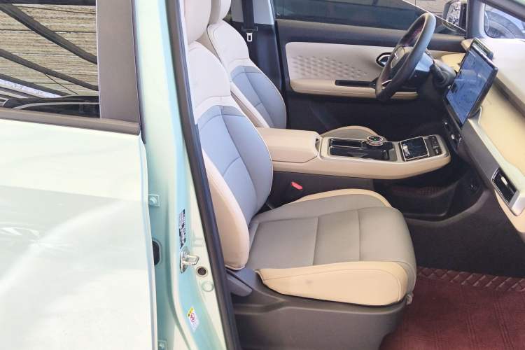 Used AION Y 2022 70 Intelligent Edition Lithium Iron Phosphate
