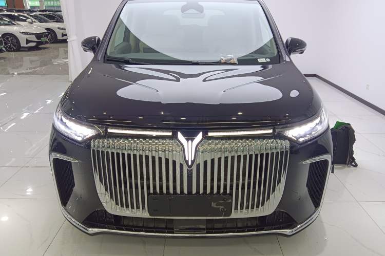 Used VOYAH Dream 2025 PHEV Four-Wheel-Drive Flagship Kunpeng Edition
