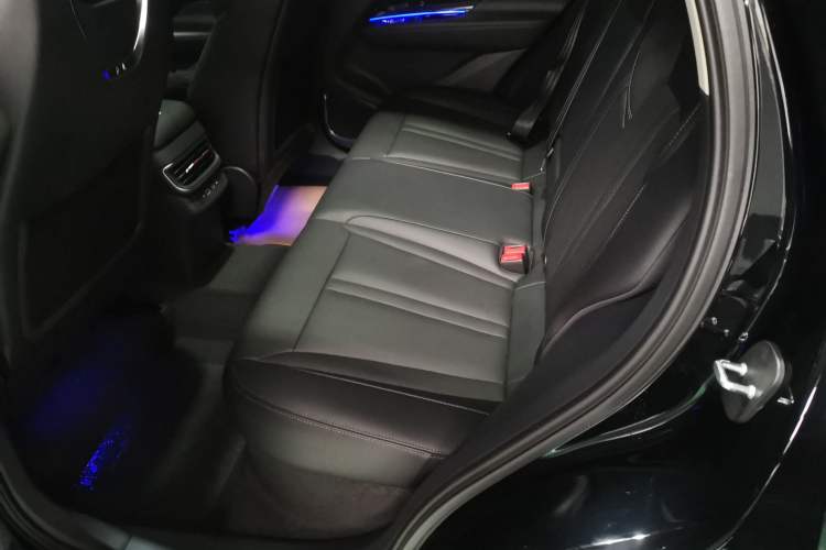 Used Hongqi HS3 2023 1.5T Two-Wheel Drive Shanwei Edition
