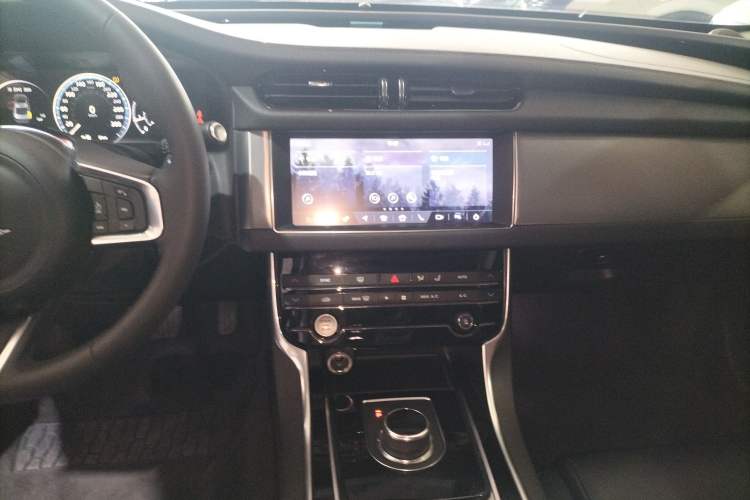 Used Jaguar XFL 2020 XFL 2.0T P200 Two-Wheel-Drive Elite Edition