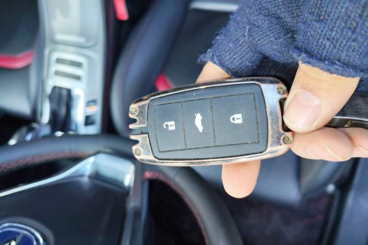 Used Changan CS55 2018 1.5T Automatic Colorful Edition China V Standard
