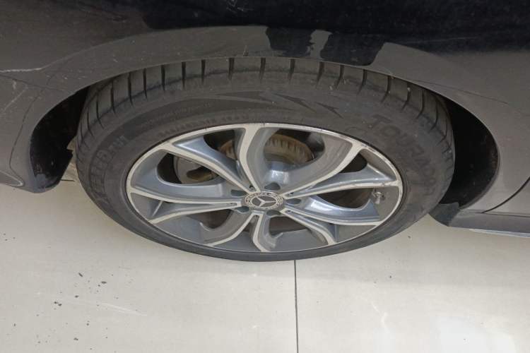 Used Mercedes-Benz E-Class 2022 Second Facelift E 300 L Sporty and Stylish Edition
