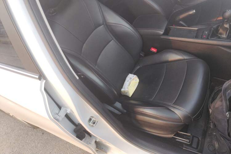 Used Roewe i5 2023 1.5L Manual Excellence Edition