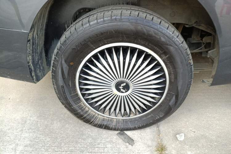 Used Wuling Hongguang New Energy 2024 All-Electric Model 300KM Standard Version
