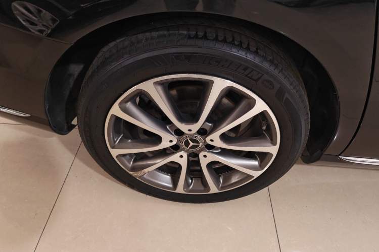 Used Mercedes-Benz E-Class 2019 Facelifted E 300 L Stylish Version
