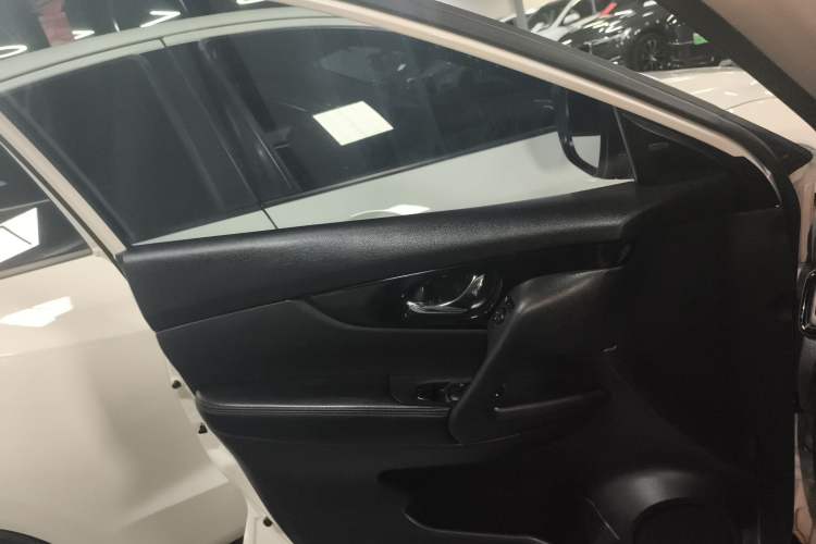 Used Nissan X-Trail 2019 2.0L CVT Comfort Edition 2WD
