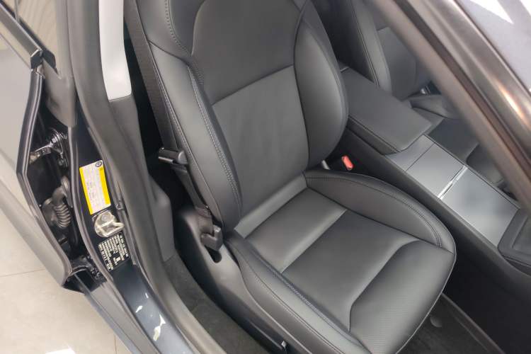 Used Tesla Model 3 2023 Rear-Wheel-Drive Version
