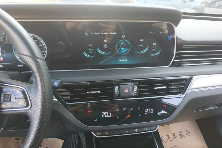 Used Hongqi HS5 2022 Facelifted Version 2.0T Smart Connect Flagship All-Wheel-Drive Edition
