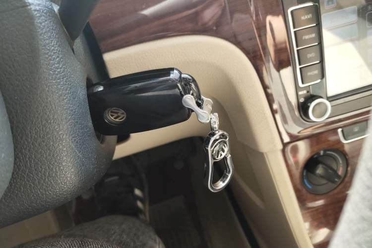 Used Volkswagen Lavida 2013 Restyled Classic 1.6L Automatic Comfort Edition