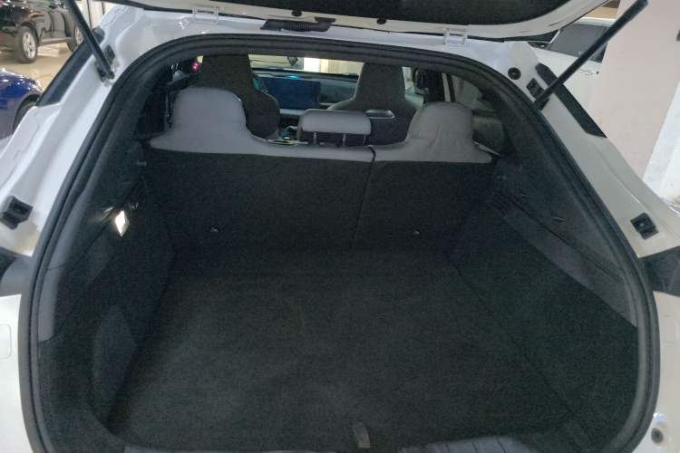 Used Changan UNI-T 2023 2nd Generation 1.5T Luxury Version
