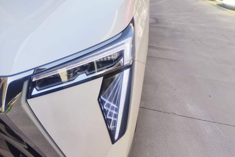 Used GAC Trumpchi M8 2025 Zongshi Series Super Hybrid Edition
