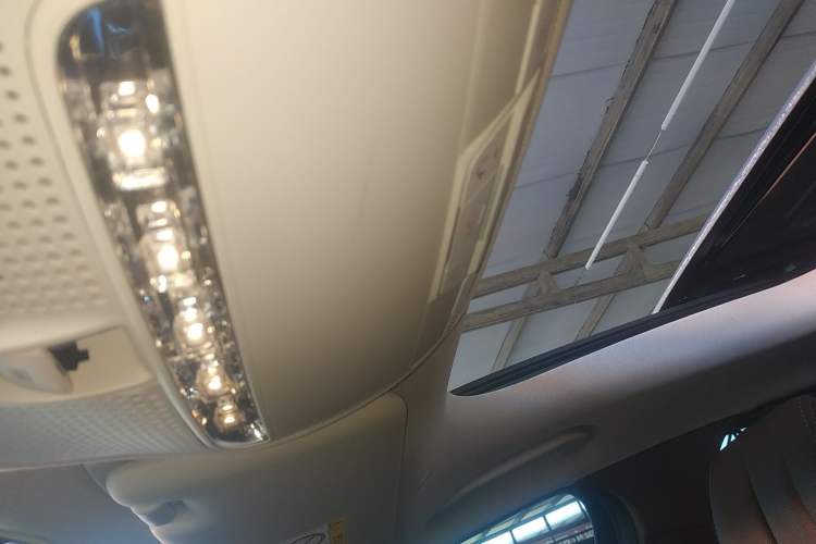 Used Mercedes-Benz E-Class 2018 Facelift E 300 L Luxury Edition
