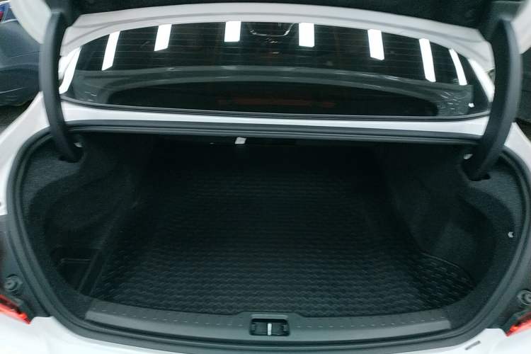 Used Volvo S60 2024 B4 Zhiyi Luxury Edition
