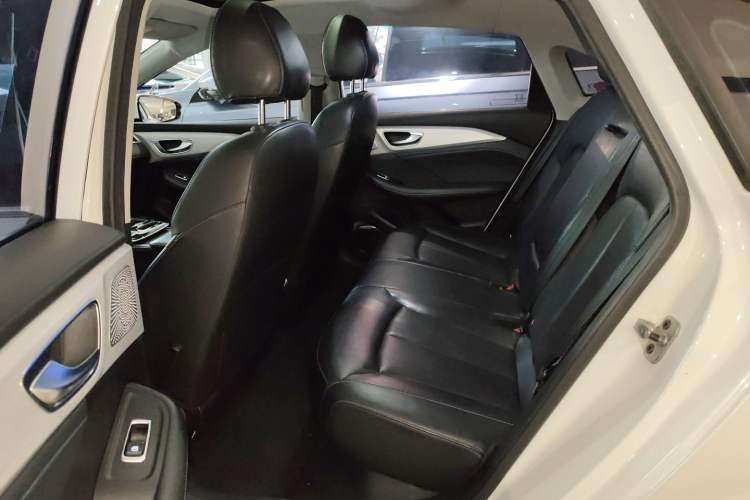 Used  ER6 2020 620 km Smart Edition
