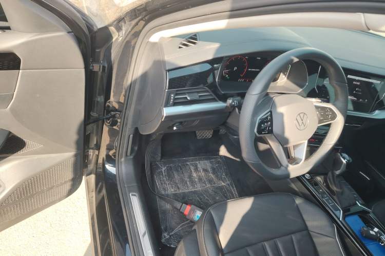 Used Volkswagen Passat 2024 380TSI Starry Luxury Edition