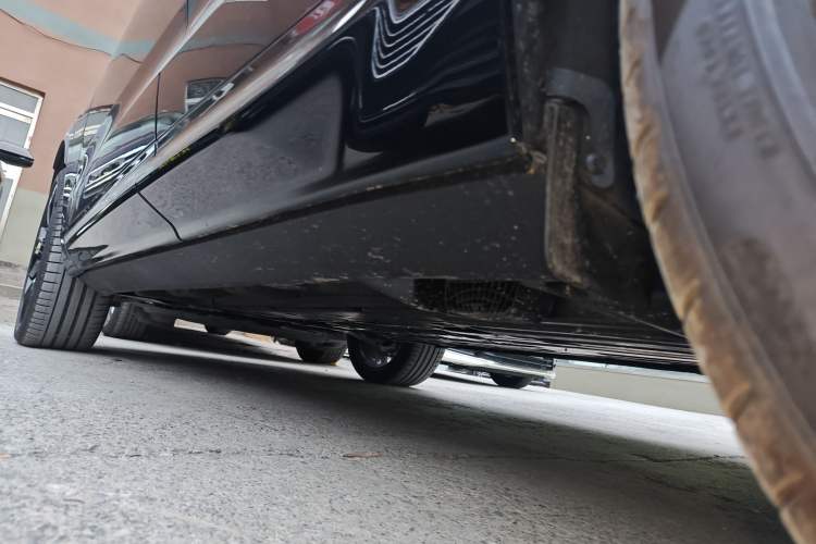 Used Volvo XC60 New Energy 2025 Plug-in Hybrid Long-Range All-Wheel Drive Zhiyuan Extreme Night Black Edition
