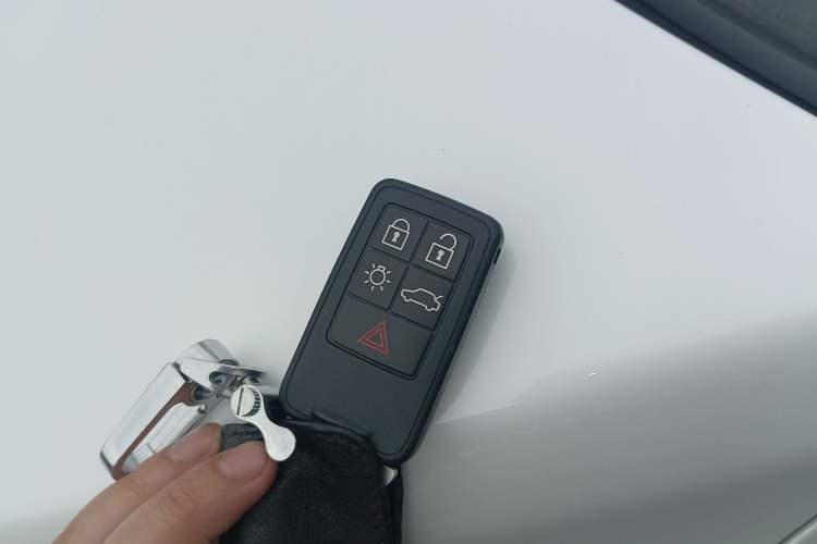 Used Volvo XC60 2017 T5 Smart Upgrade Edition
