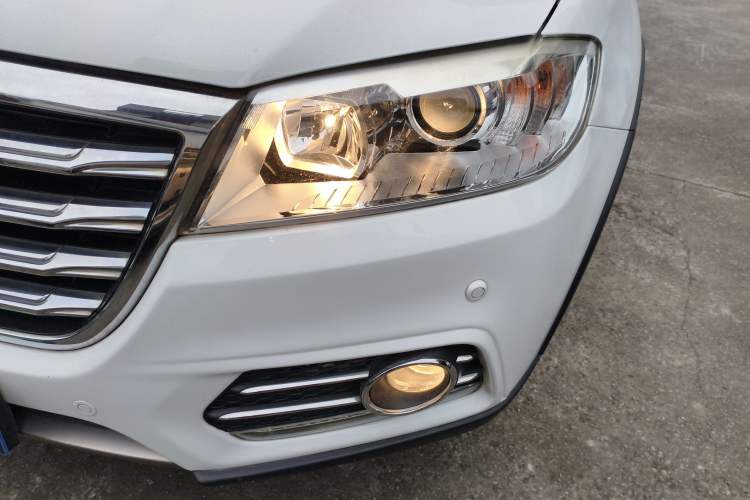 Used Haval H6 2015 Revised Version Sport Edition 1.5T Manual Transmission Two-Wheel Drive Elite Grade