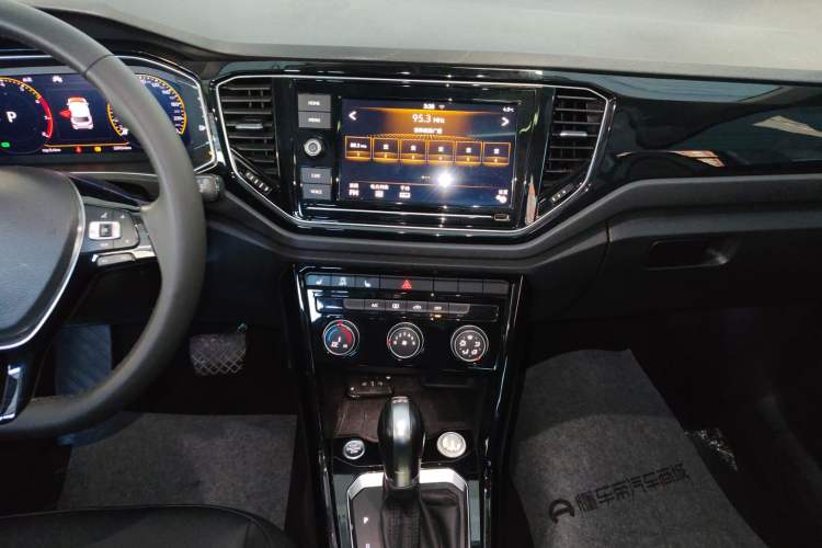 Used Volkswagen T-ROC 2020 280TSI DSG Two-Wheel Drive Comfort Version
