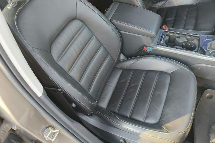 Used Volkswagen Passat 2017 330TSI DSG Luxury Edition
