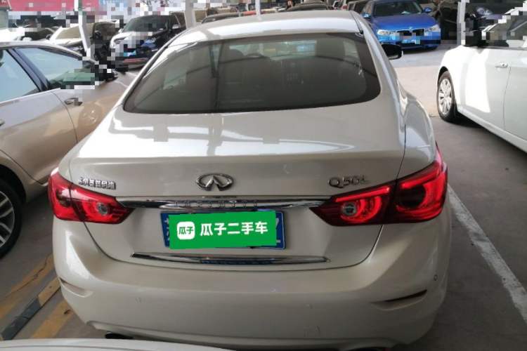 Used Infiniti Q50L 2016 2.0T Comfort Edition
