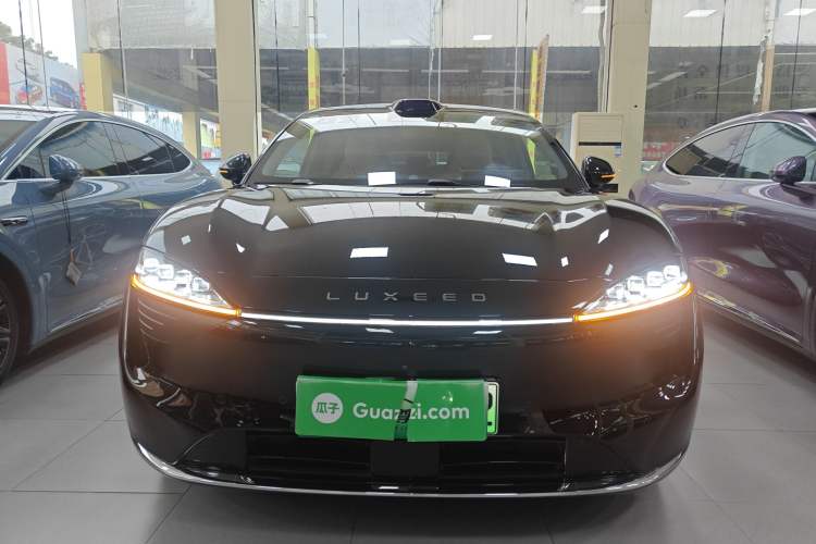 Used Hima Luxeed R7 2024 All-Electric 736 km Ultra
