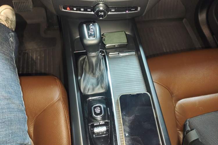 Used Volvo XC60 2018 T5 4x4 Zhiyi Edition