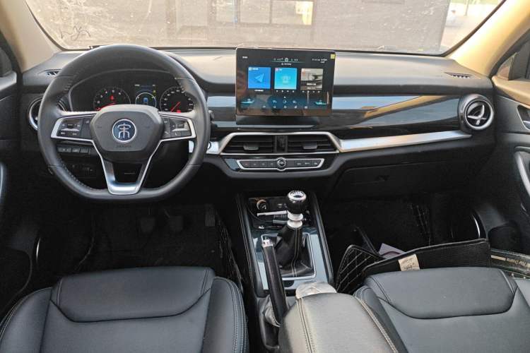 Used BYD Song 2021 Classic Edition 1.5T Manual Luxury Model
