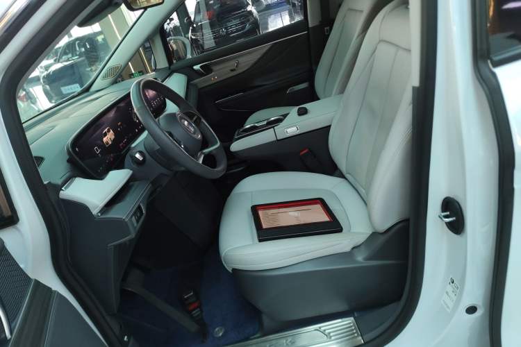 Used Buick GL8 2025 Lu Zun Deluxe Edition
