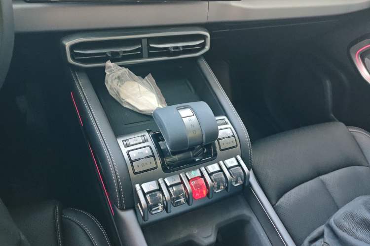 Used  Titanium 3 2025 501KM All-Wheel Drive Intelligent Driving Ultra Version