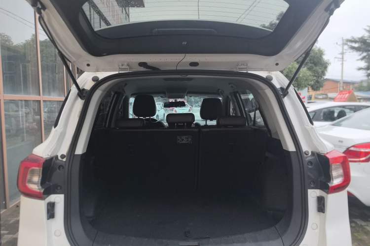 Used FORTHING T5 2022 Grand Edition 1.6L Manual Dream-Chasing Five-Seat Model
