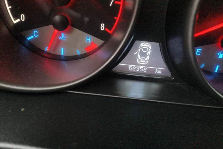 Used Geely Auto GX7 2014 1.8L Manual Value-Added Sunroof Edition
