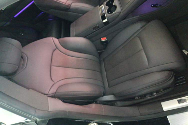 Used Denza Z9 2024 1100 km Four-Wheel Drive Max Version
