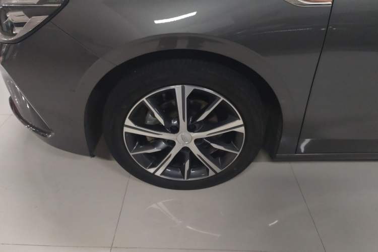 Used Geely Auto Emgrand 2022 4th Generation 1.5L CVT Flagship Model
