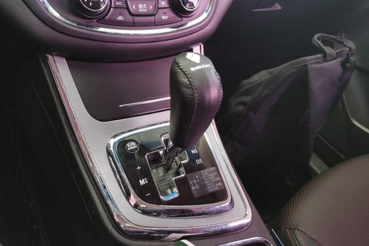 Used Baojun 560 2016 1.8L iAMT Luxury Model