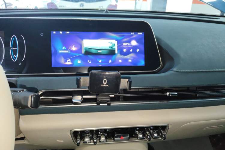 Used ORA Good Cat 2021 400km Standard Range Athena Edition Lithium Iron Phosphate
