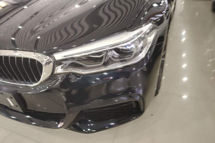 Used BMW 5 Series 2020 530Li Leading Model M Sport Package