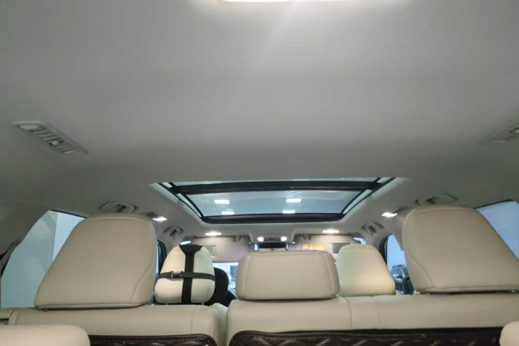 Used Toyota Highlander 2022 Dual-Engine 2.5L Four-Wheel Drive Prestige Version 7 Seats
