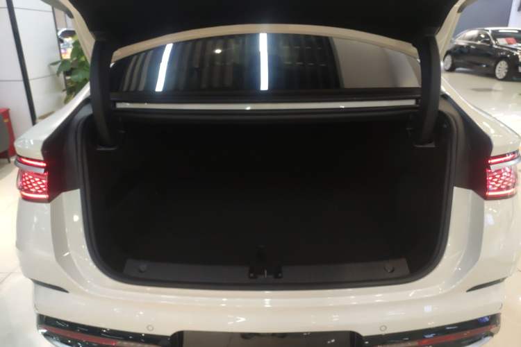 Used BYD Seal 07 DM-i 2025 Intelligent Driving Version DM-i 1.5L 125 km Prestige Edition
