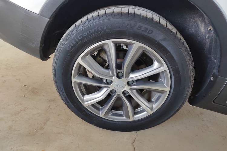 Used Geely Auto Emgrand X7 Sport 2018 1.8TD Automatic Two-Wheel Drive Smart Connect 4G Internet Edition
