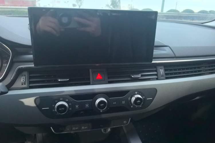 Used Audi A4L 2019 40 TFSI Ambition China VI