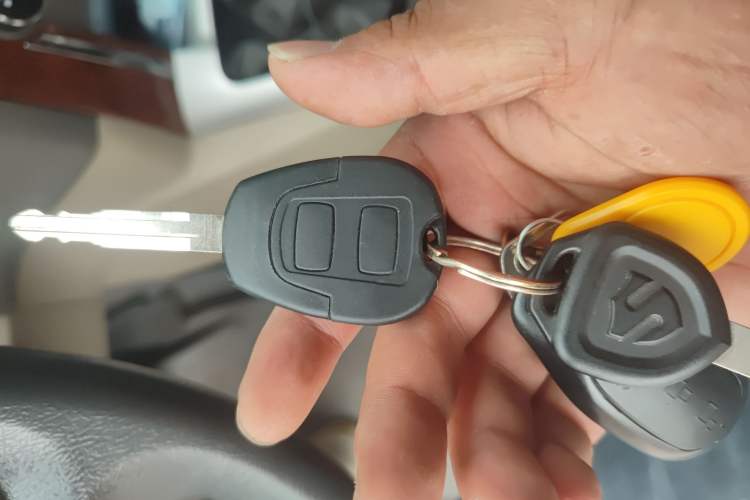 Used Foton Scenic G5 2021 2.4L Gasoline Commercial Version 7-Seater Multi-Purpose Passenger Vehicle 4K22D4M
