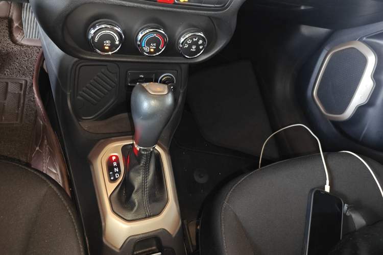 Used  Renegade 2017 180T Automatic High-Energy Version
