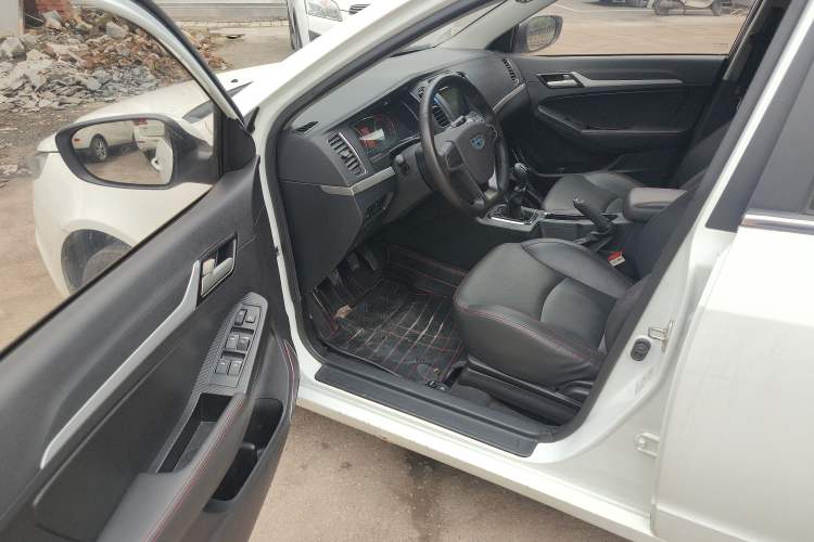 Used Geely Auto Vision 2016 1.5L Manual Happiness Edition