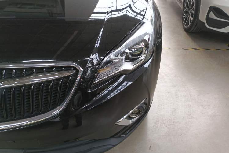 Used Buick Envision 2018 28T Four-Wheel Drive Elite Version